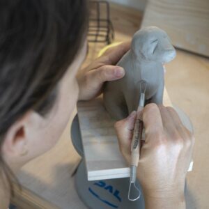 cours de céramique, modelage céramique, techniques de céramique, adulte et adolescent, décor à l'engobe, sculpture, Marseille, Longchamps, tobo atelier